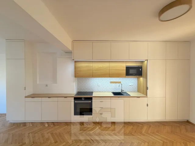 Pronájem bytu 3+kk 72 m²