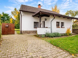 Dům