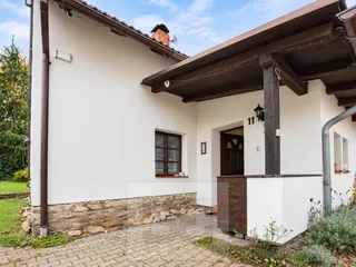 Dům