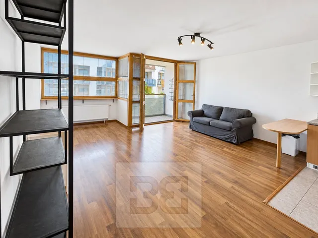 Pronájem bytu 1+kk 43 m²