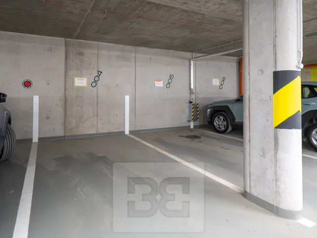 Pronájem garáže 15 m²