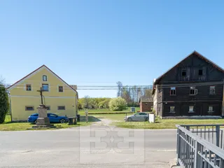 Pohled ze silnice