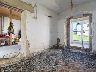 Přízemí hlavní budovy