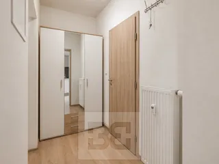 předsíň 1+1