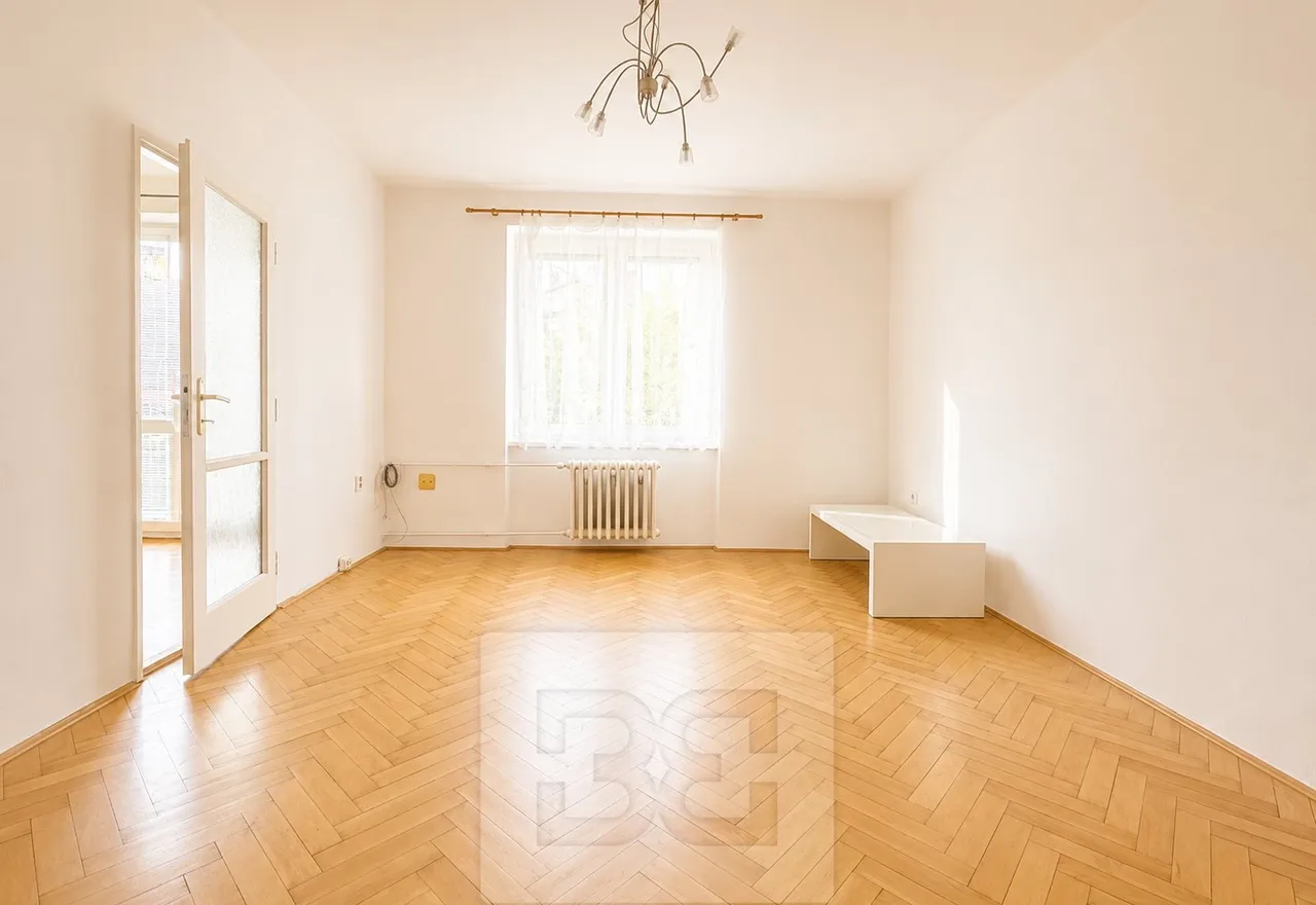 E983F772-ECB5-4DDB-ABEB-26BD78C8C523