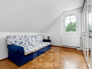 1 (13)