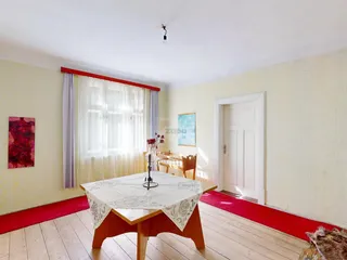 2 NP pokoj do ulice 1