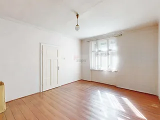 2 NP pokoj do ulice 2