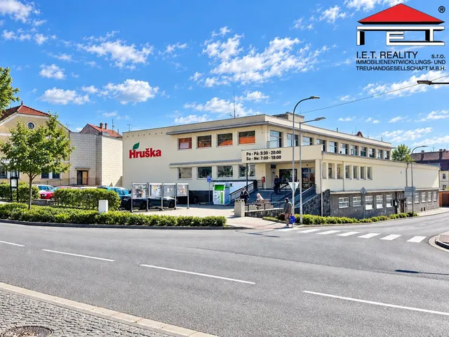 Prodej komerčního prostoru 3 138 m²