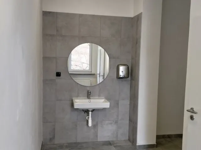 1751993797-794