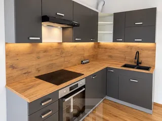 Designer (12)