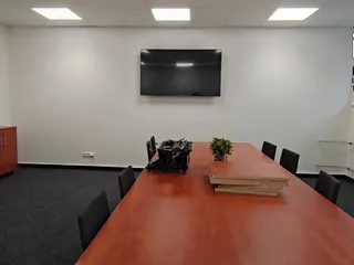 1676037373054